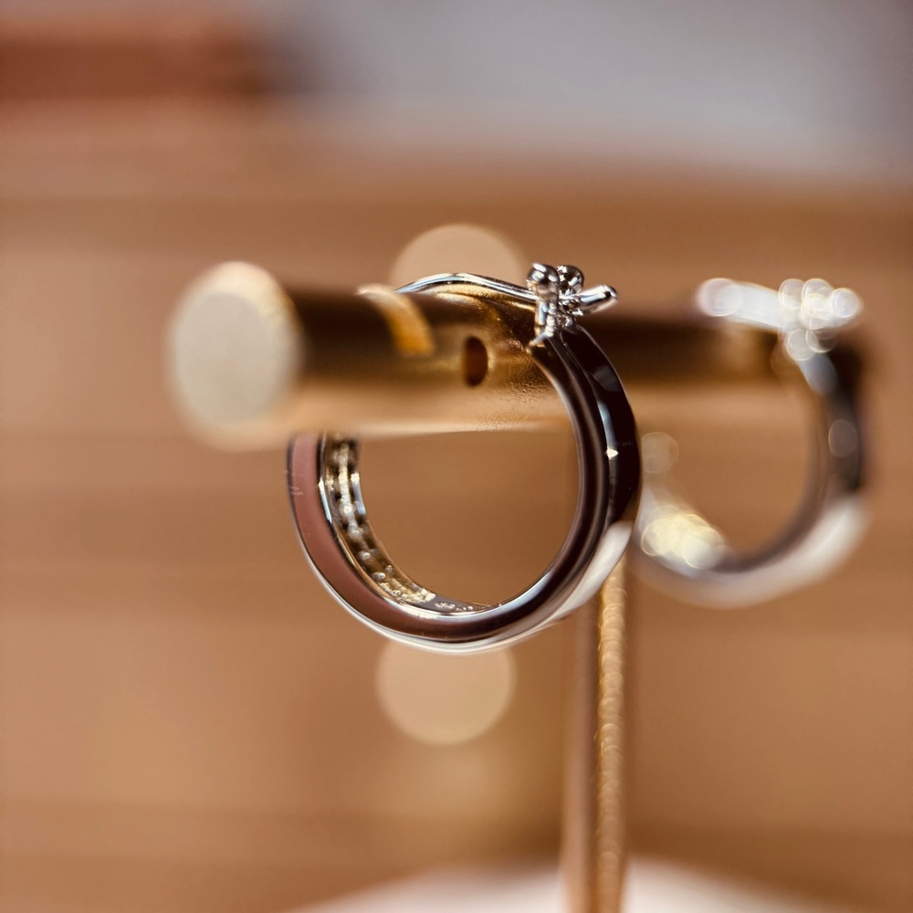 Dual Channels Huggie Hoop Earrings Moissanite S925 18k Plated - Picture 5 of 6